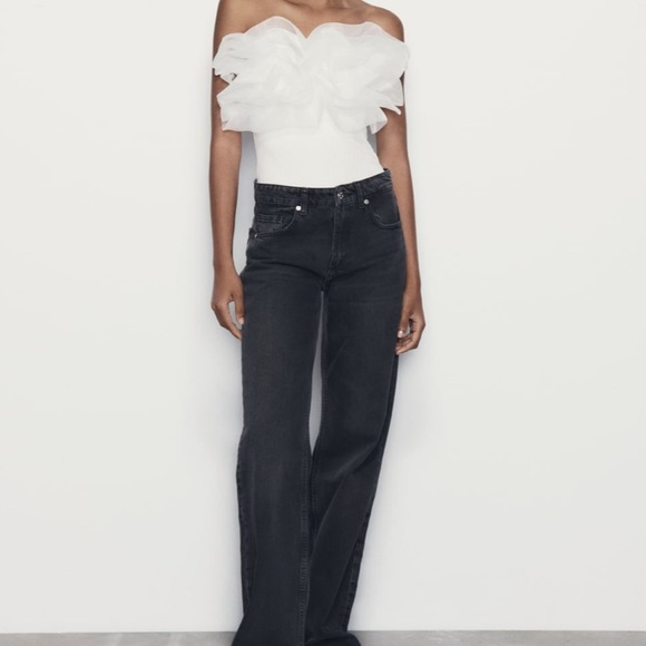 Ruffled Rib Bodysuit - Picture 4 of 4